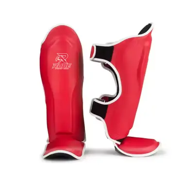 Black professional boxing gloves